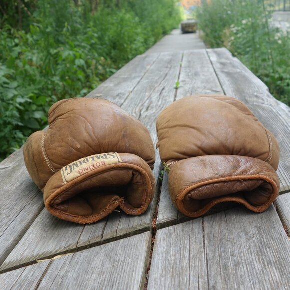 Vintage Spalding Boxing Equipment Brown Boxing Gloves - Picture 16 of 16
